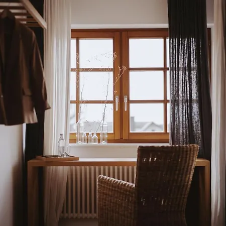 Der Hirschen Hotel 3*