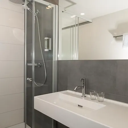 Der Hirschen Hotel 3*
