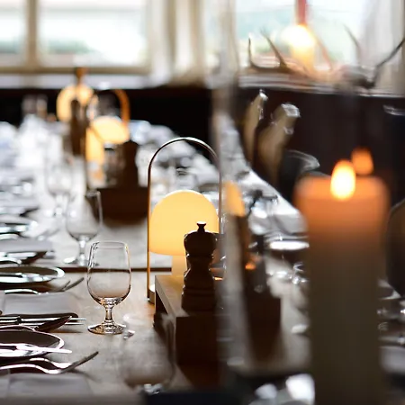 Der Hirschen Ξενοδοχείο 3*