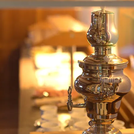 Der Hirschen 호텔 3*