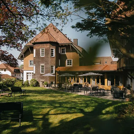 Der Hirschen Hotel 3*