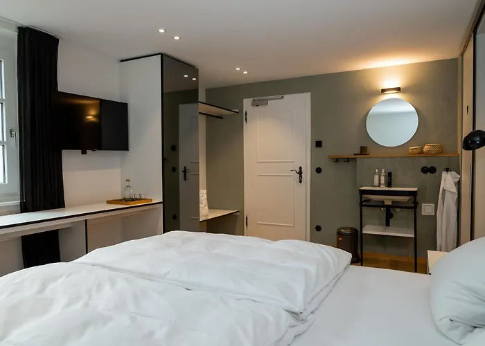 Der Hirschen ホテル Sankt Märgen