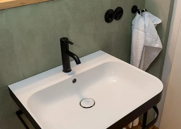 Der Hirschen Hotel 3*